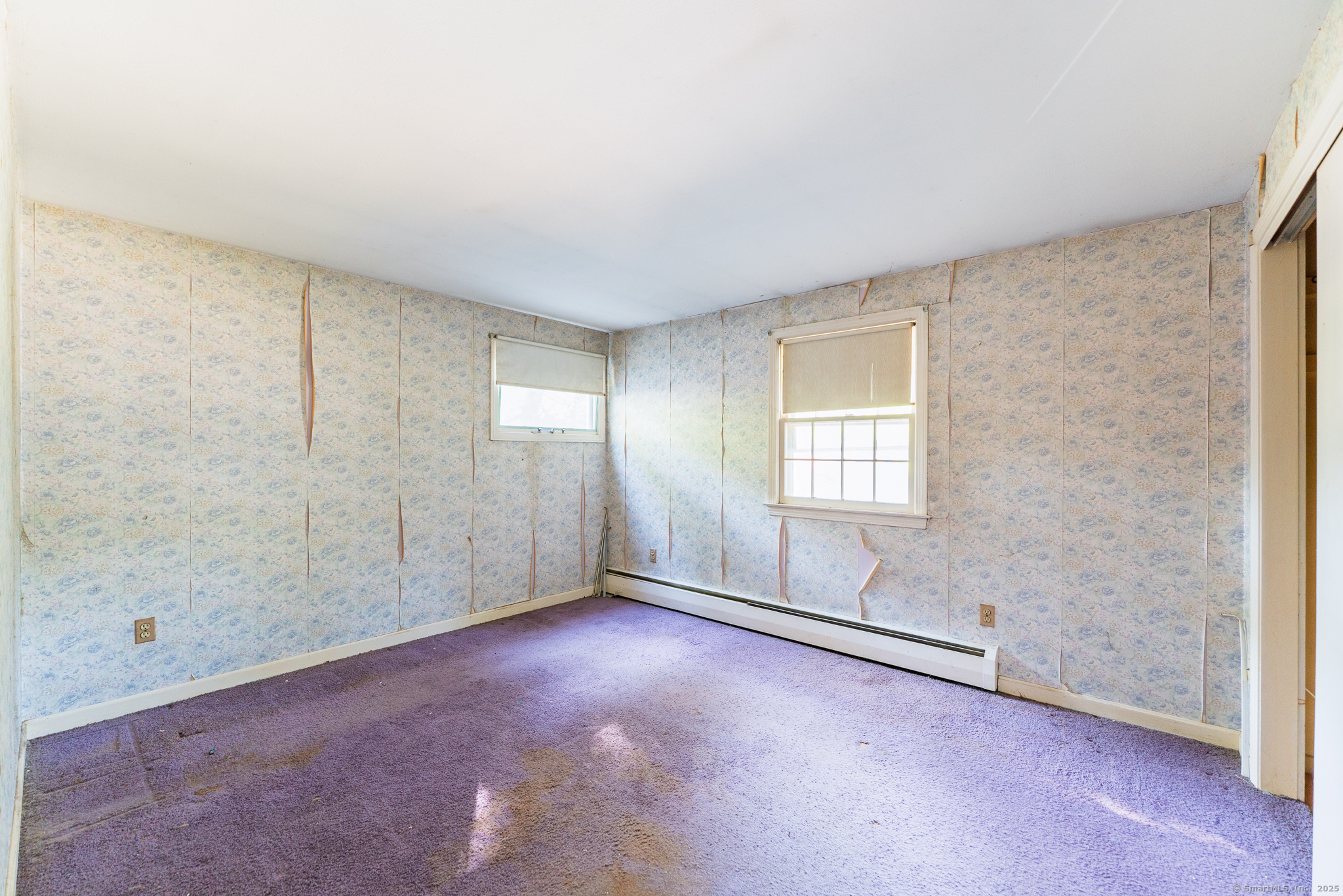 East Hartford, Connecticut 06118, United States, 4 Bedrooms Bedrooms, ,3 BathroomsBathrooms,Residential,Pending,203940