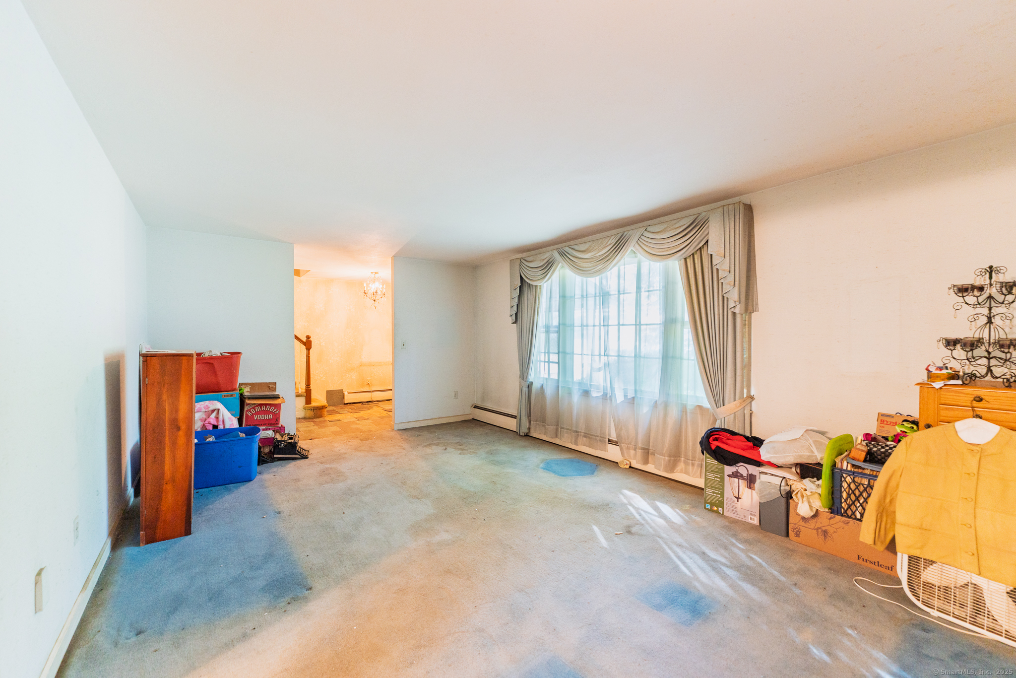 East Hartford, Connecticut 06118, United States, 4 Bedrooms Bedrooms, ,3 BathroomsBathrooms,Residential,Pending,203940