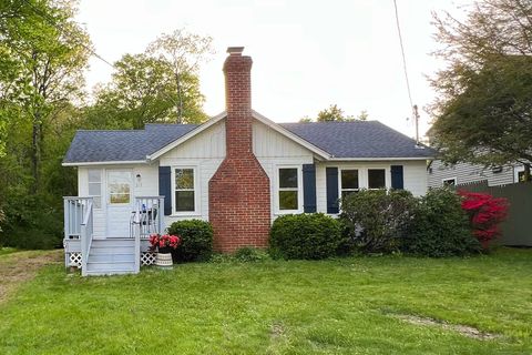 317 Lake Shore Drive East Haddam CT 06415