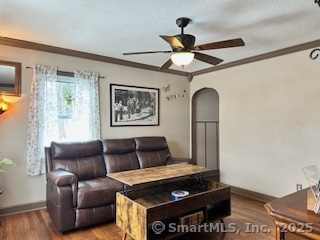 484 Country Club Road, Waterbury, Connecticut image 5