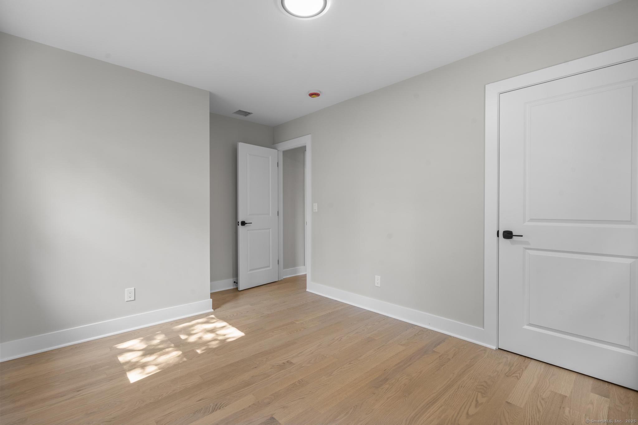 Avon, Connecticut 06001, United States, 4 Bedrooms Bedrooms, ,3 BathroomsBathrooms,Residential,Active,178532