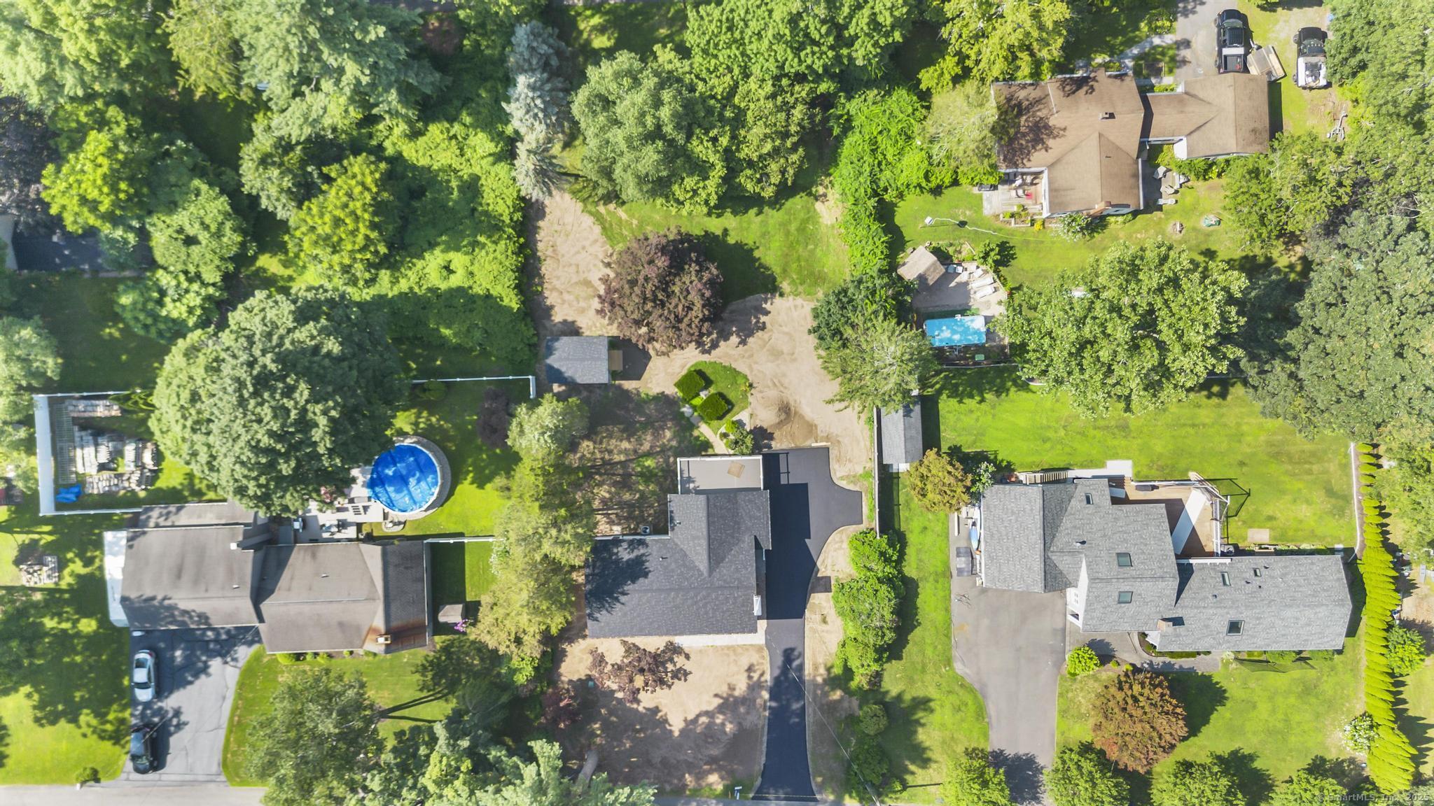 Avon, Connecticut 06001, United States, 4 Bedrooms Bedrooms, ,3 BathroomsBathrooms,Residential,Active,178532