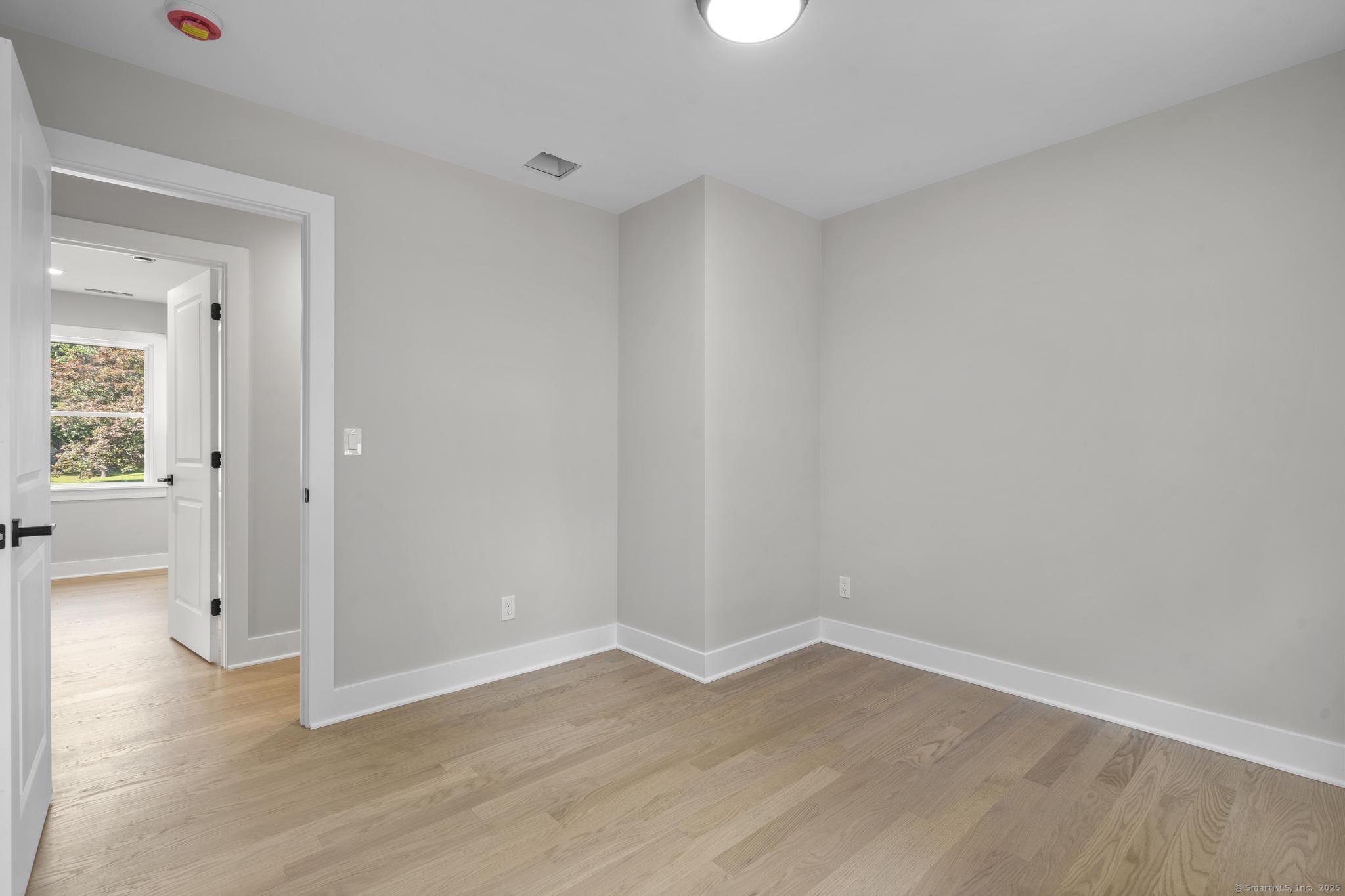 Avon, Connecticut 06001, United States, 4 Bedrooms Bedrooms, ,3 BathroomsBathrooms,Residential,Active,178532