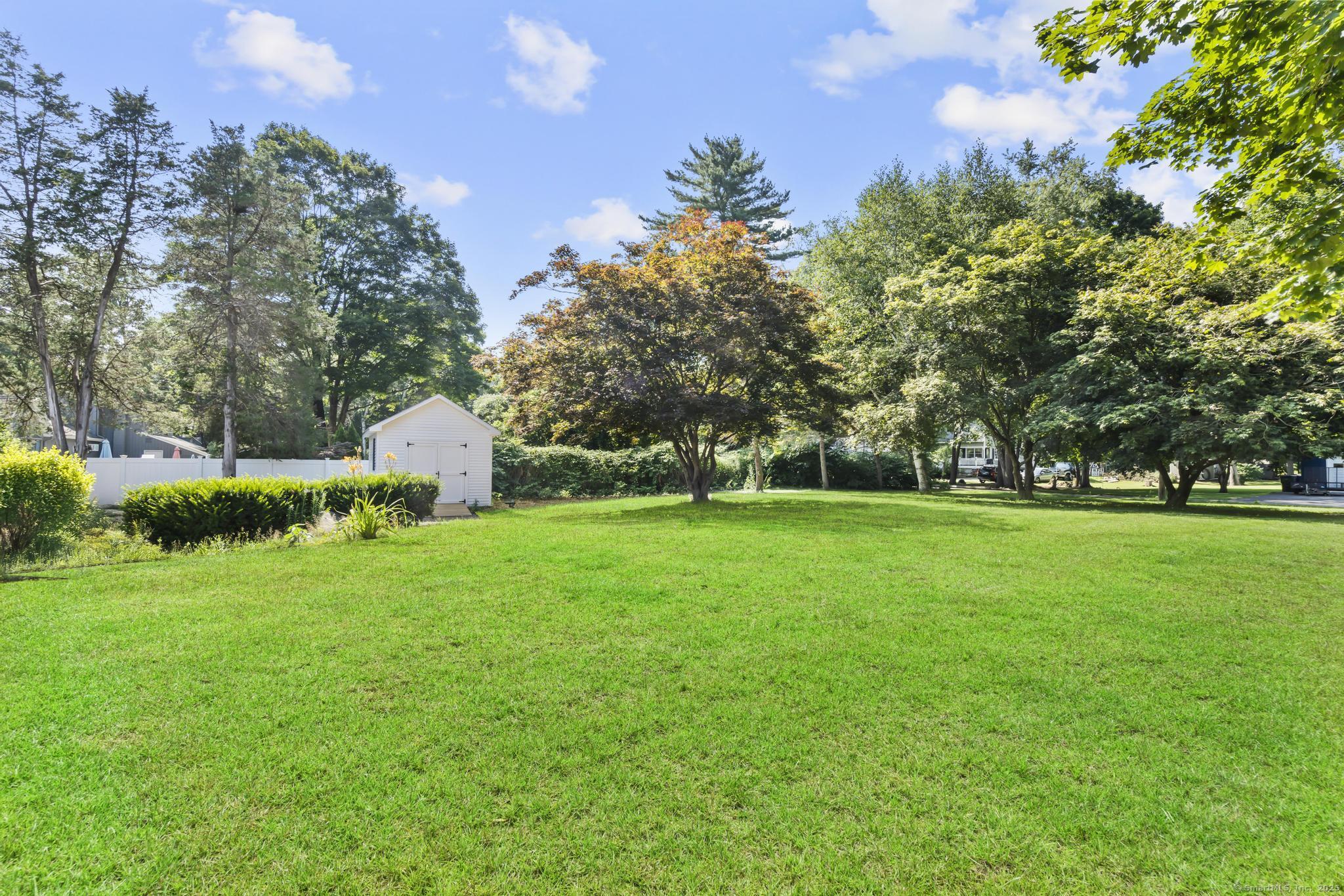 Avon, Connecticut 06001, United States, 4 Bedrooms Bedrooms, ,3 BathroomsBathrooms,Residential,Active,178532