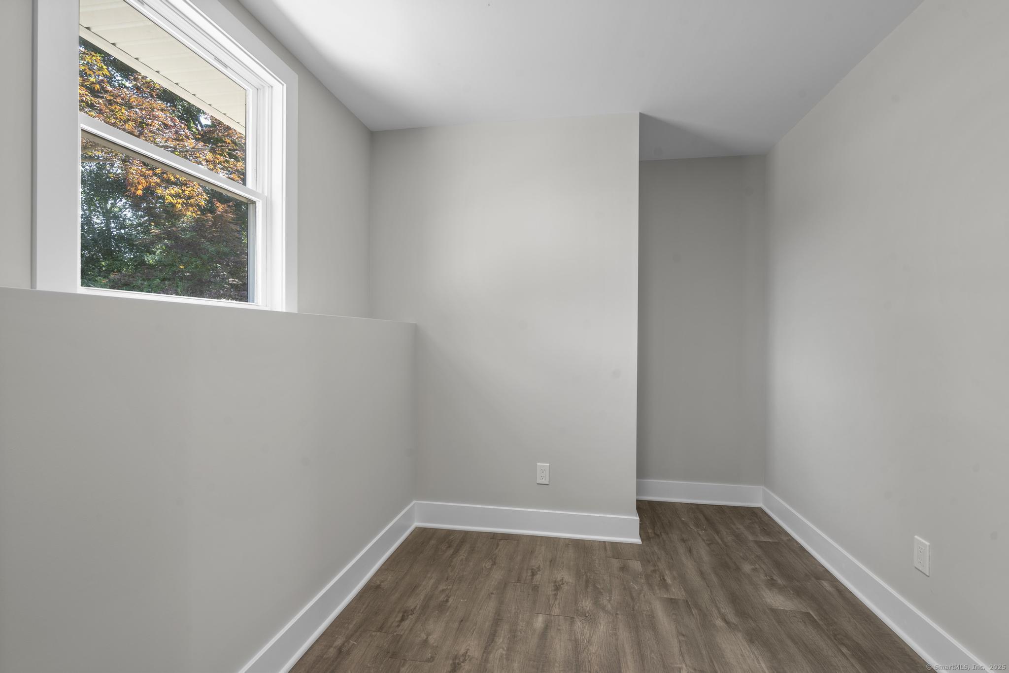 Avon, Connecticut 06001, United States, 4 Bedrooms Bedrooms, ,3 BathroomsBathrooms,Residential,Active,178532