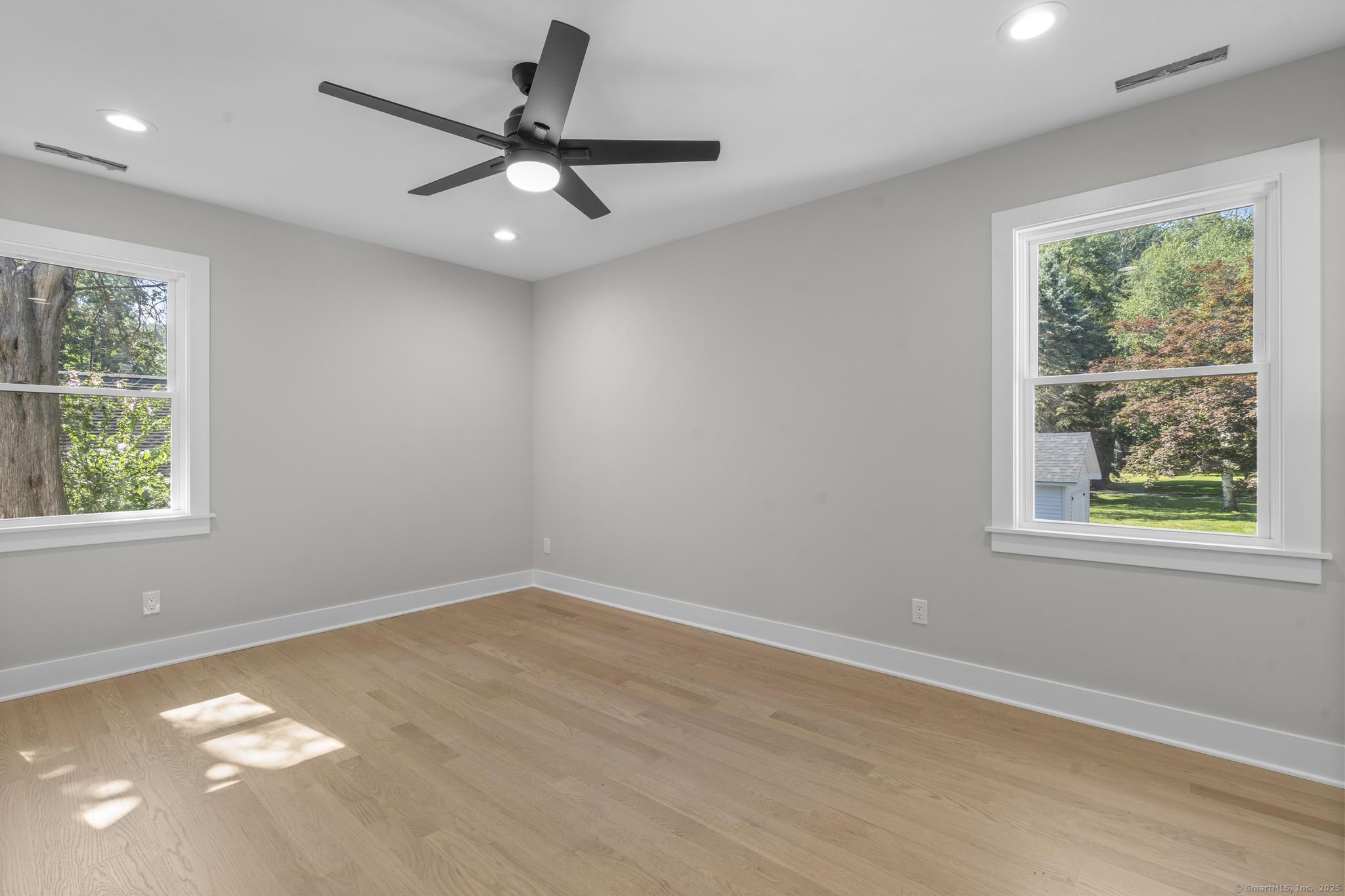 Avon, Connecticut 06001, United States, 4 Bedrooms Bedrooms, ,3 BathroomsBathrooms,Residential,Active,178532