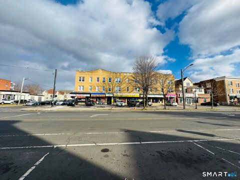 Photo of 450 Franklin Avenue, Hartford, CT 06114 (MLS # 24144813)