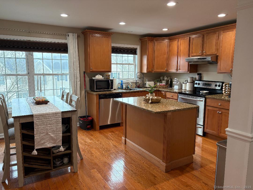 35 Nolan Circle #35, Manchester, Connecticut image 4