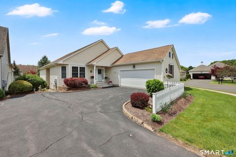 Condo For Sale - 31 Ross Way #31<br/> Windsor Locks, CT 06096