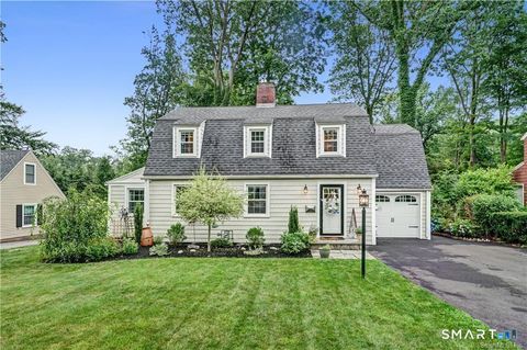 Photo of 80 Knollwood Road, North Haven, CT 06473 (MLS # 24174507)