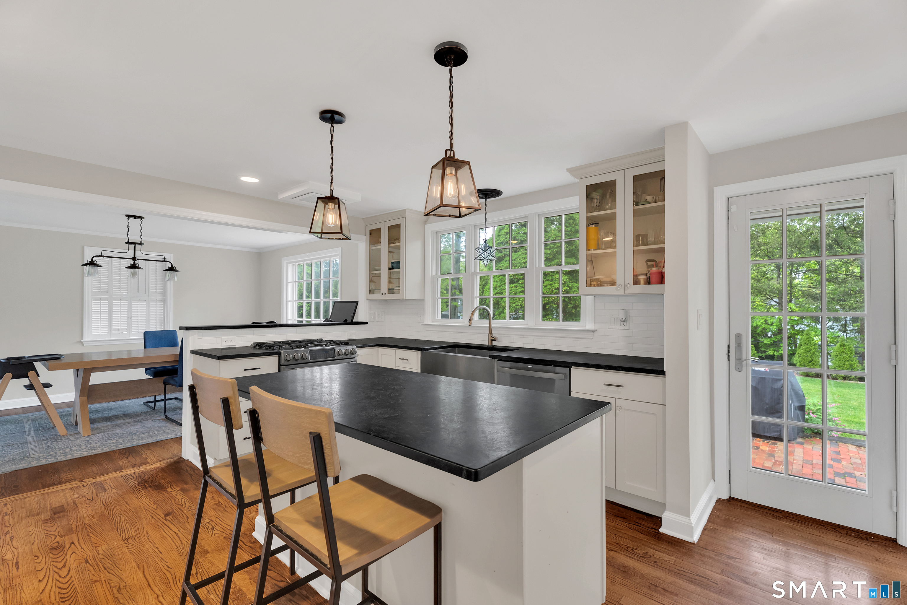 80 Knollwood Road