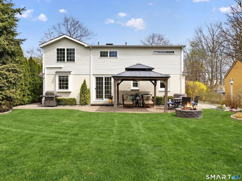 Photo of 11 Palmer Terrace, Clinton, CT 06413 (MLS # 24167888)