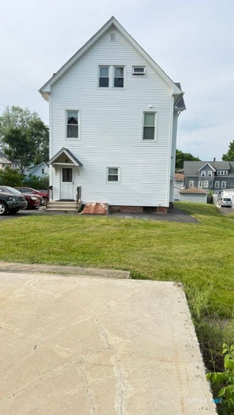 Tiny photo for 84 Alcove Street #3, Meriden, CT 06451 (MLS # 24181786)