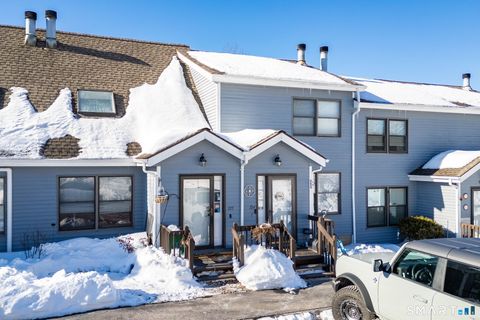 Tiny photo for 104 Lake Vista Drive #104, East Hampton, CT 06424 (MLS # 24152563)