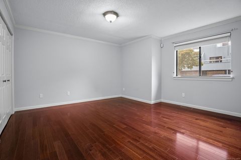 Tiny photo for 11 Red Oak Circle #11, Shelton, CT 06484 (MLS # 24133257)
