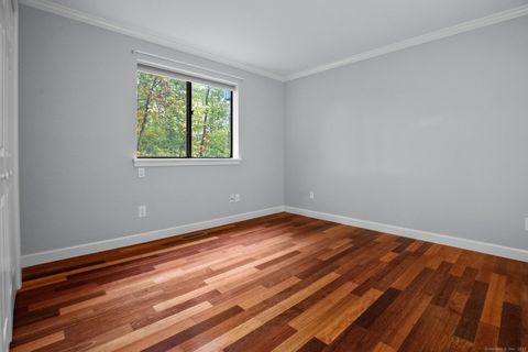 Tiny photo for 11 Red Oak Circle #11, Shelton, CT 06484 (MLS # 24133257)