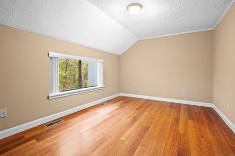 Tiny photo for 11 Red Oak Circle #11, Shelton, CT 06484 (MLS # 24133257)
