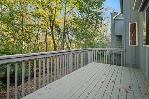 Tiny photo for 11 Red Oak Circle #11, Shelton, CT 06484 (MLS # 24133257)