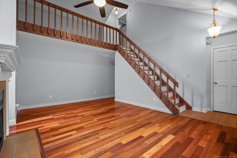 Tiny photo for 11 Red Oak Circle #11, Shelton, CT 06484 (MLS # 24133257)