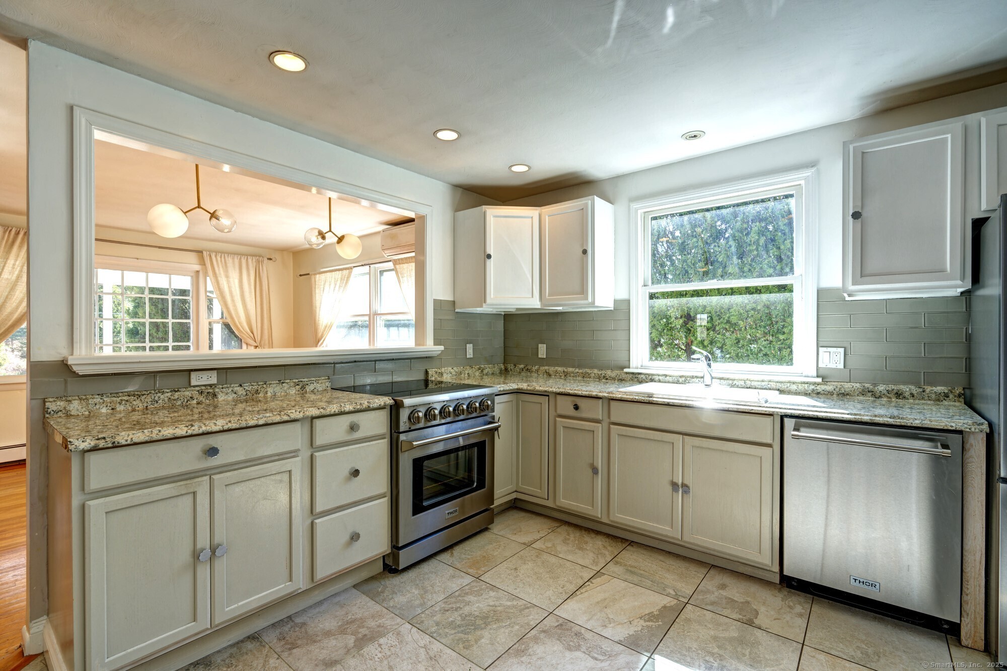 33 Bush Hill Drive, East Lyme, Connecticut image 9