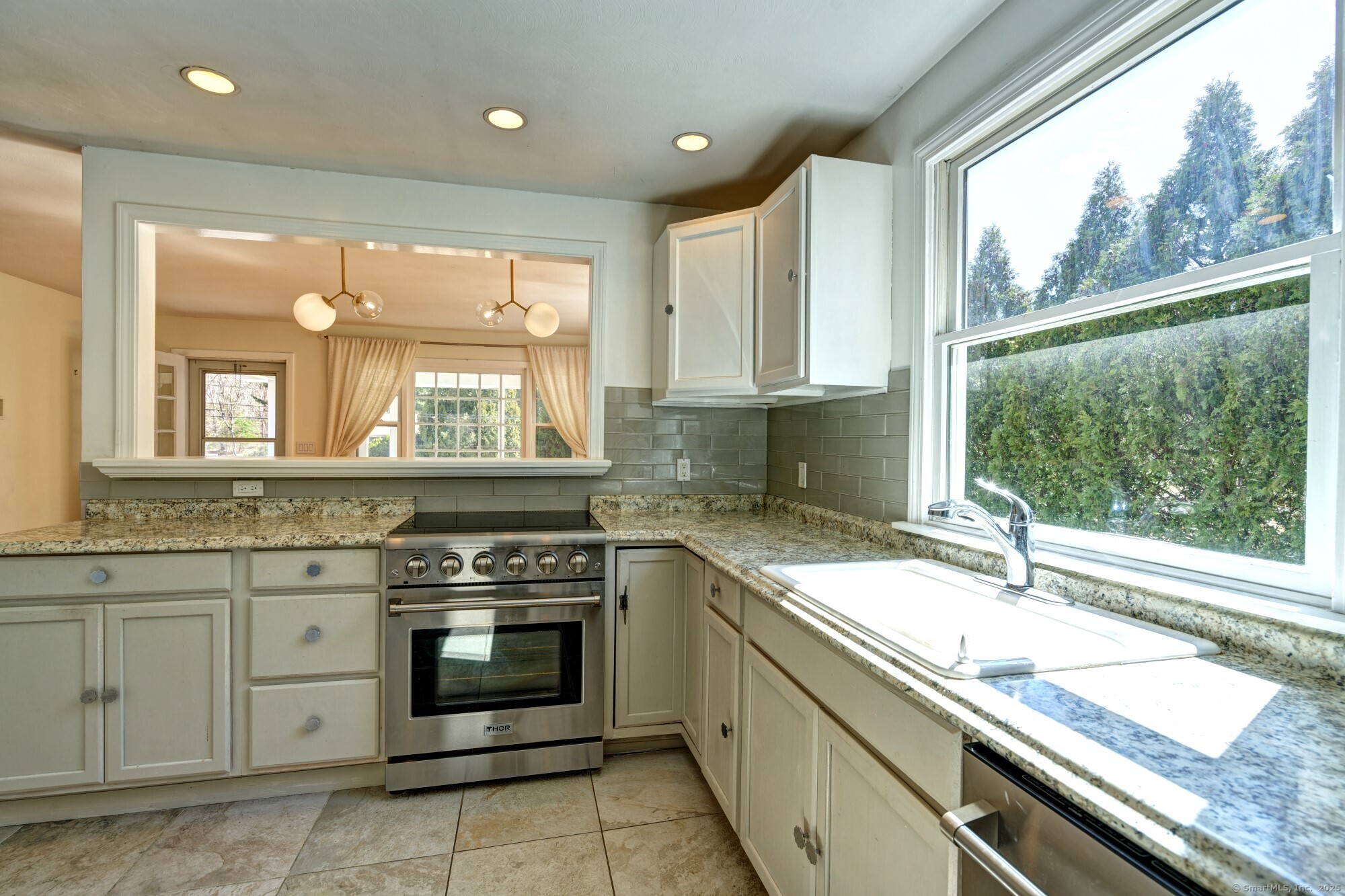 33 Bush Hill Drive, East Lyme, Connecticut image 8