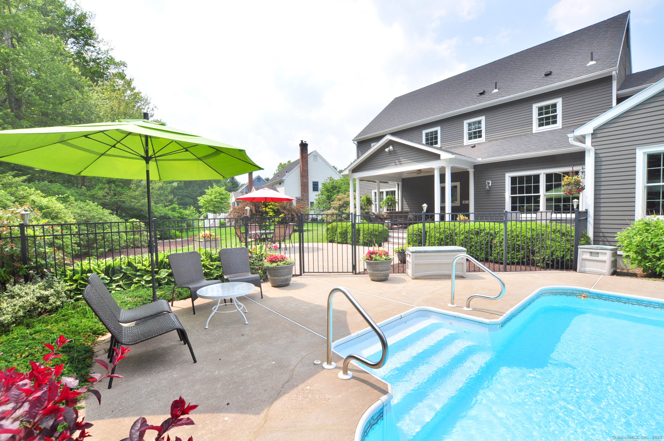151 Oakridge