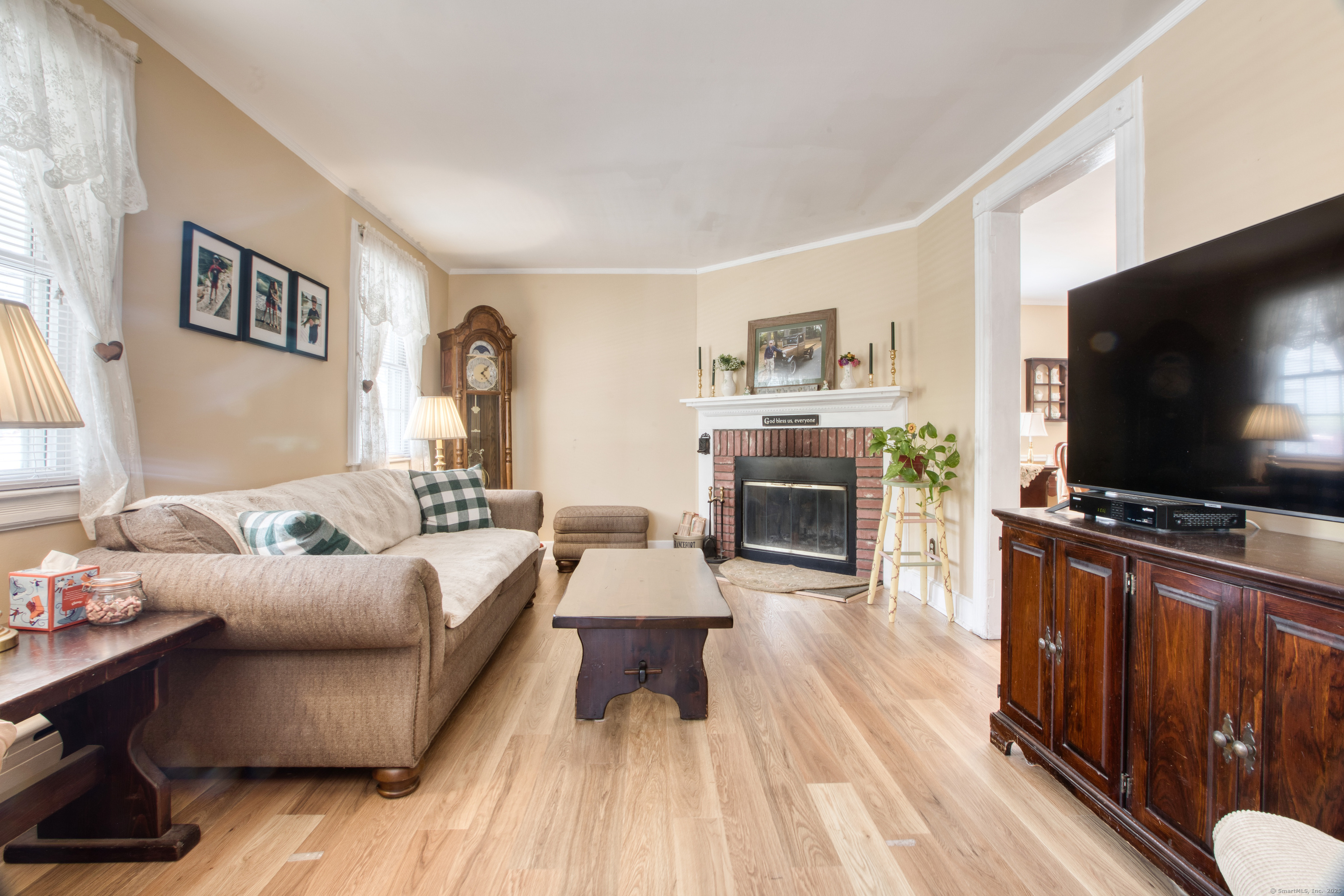 52 Locust Street, Greenwich, Connecticut image 6