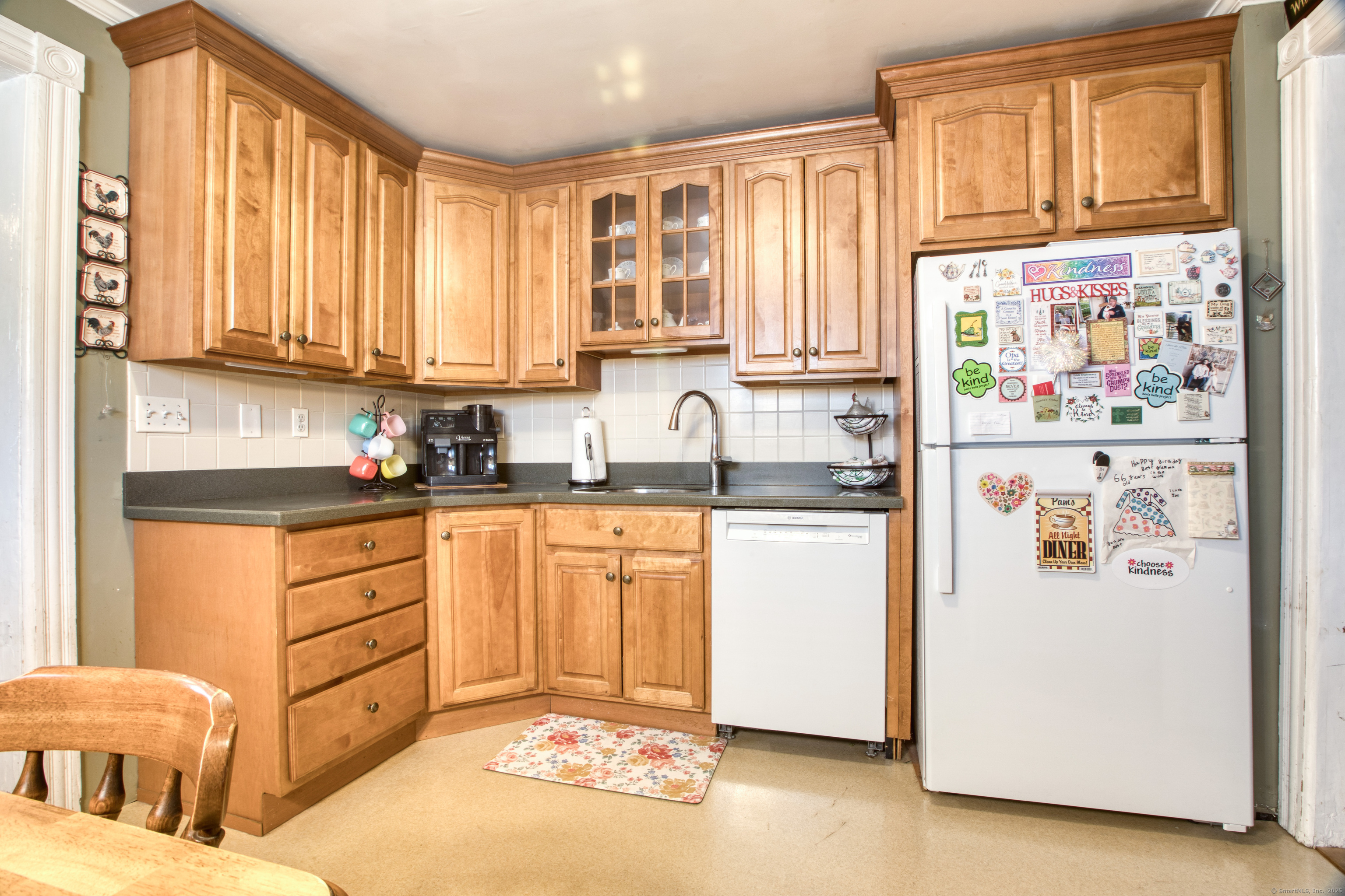 52 Locust Street, Greenwich, Connecticut image 12