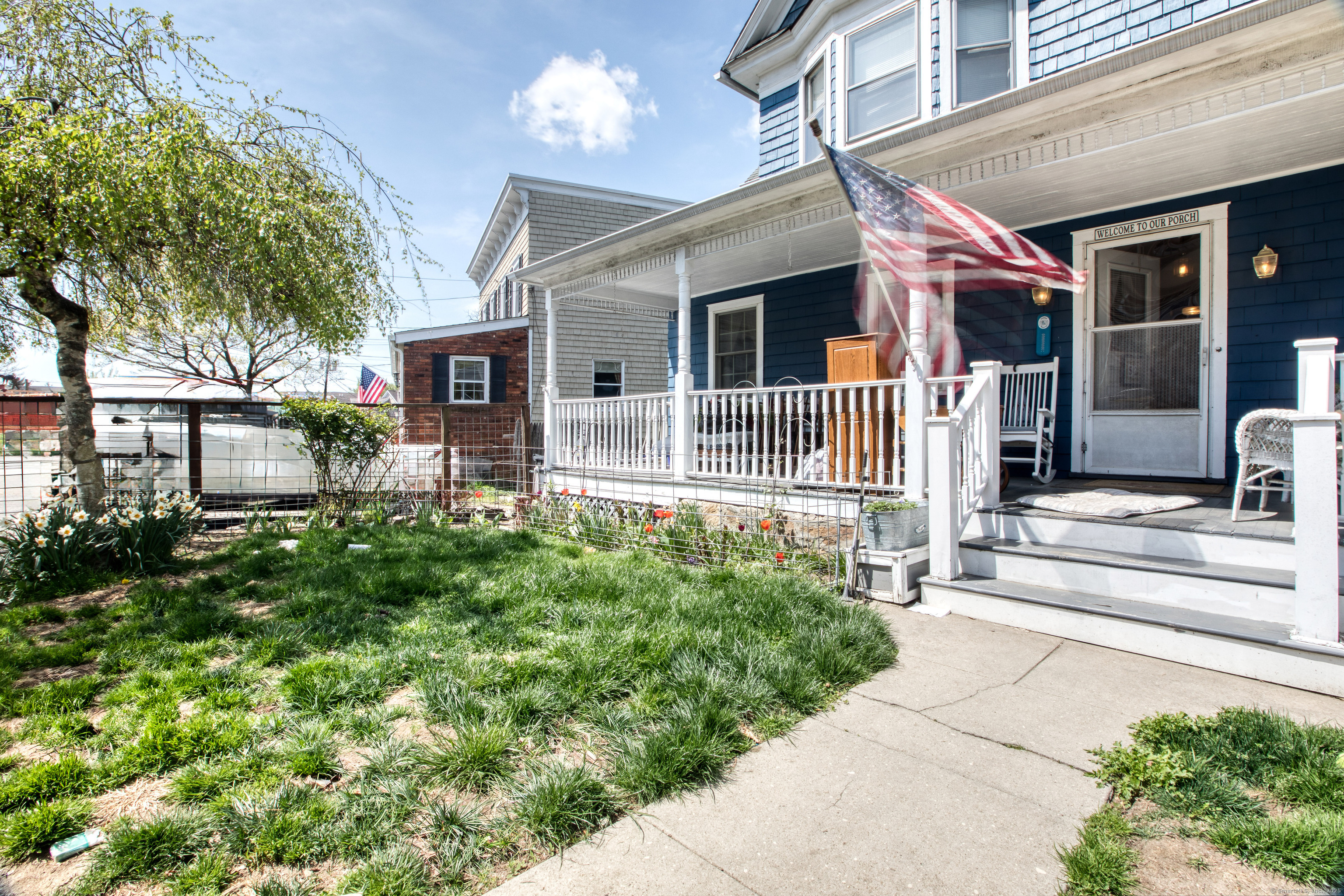 52 Locust Street, Greenwich, Connecticut image 3