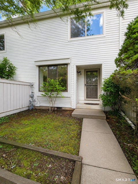 Tiny photo for 5 Farmington Chase Crescent #5, Farmington, CT 06032 (MLS # 24207714)