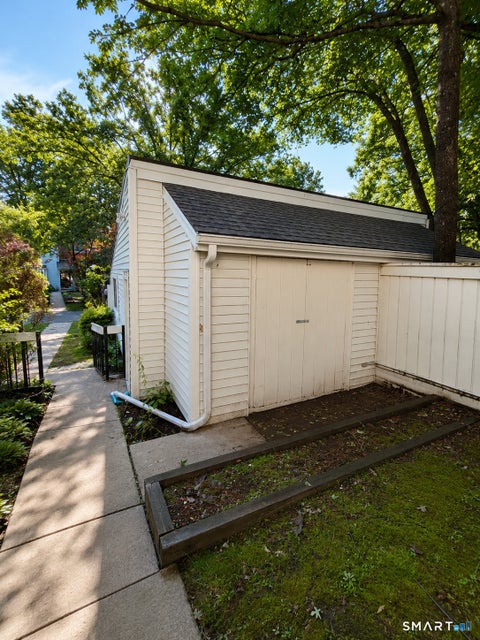 Tiny photo for 5 Farmington Chase Crescent #5, Farmington, CT 06032 (MLS # 24207714)