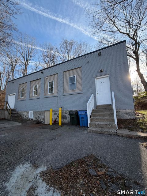 77 Hamilton Avenue Norwich CT 06360