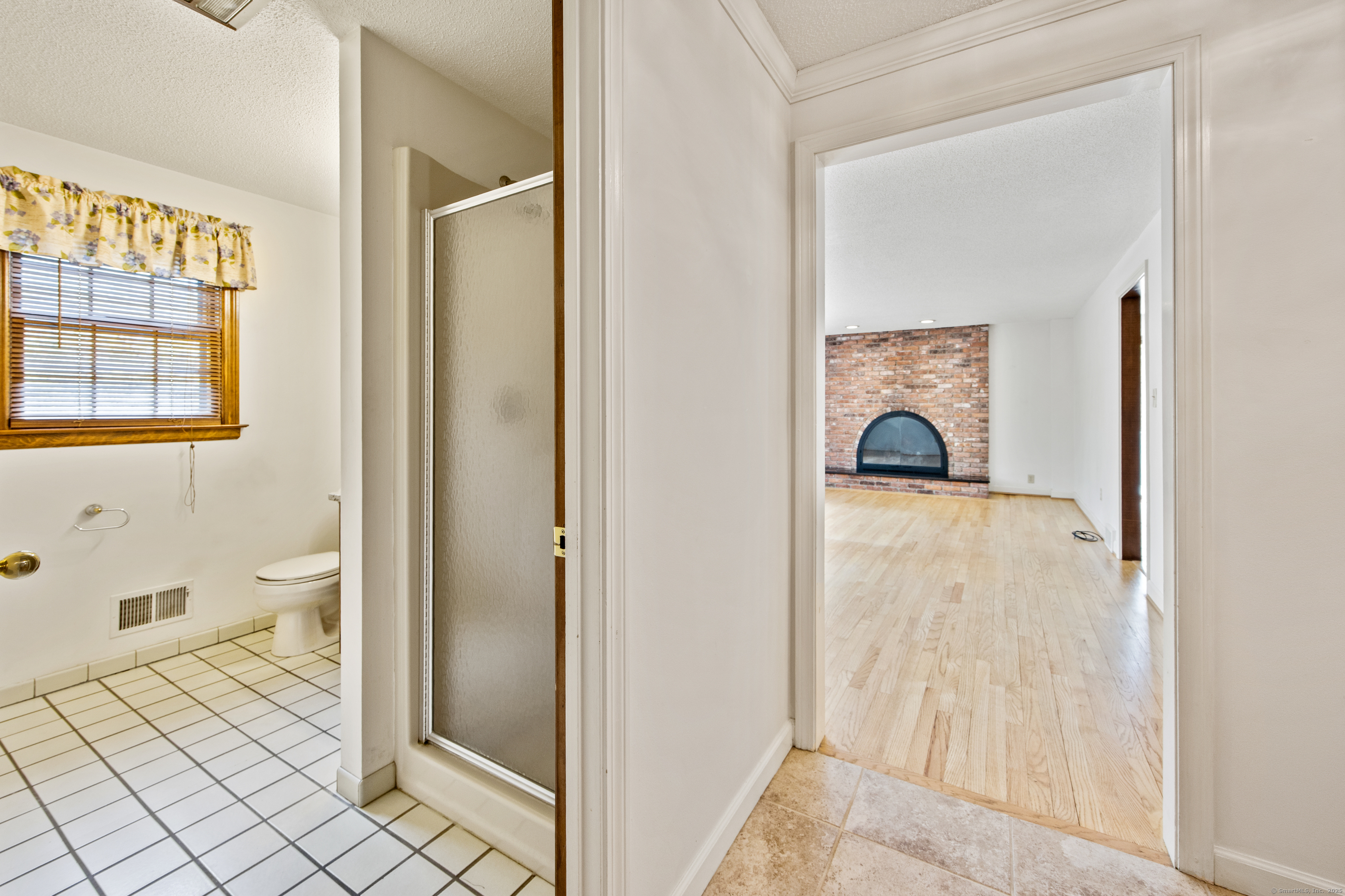 32 Woodmont Road, Avon, Connecticut image 17