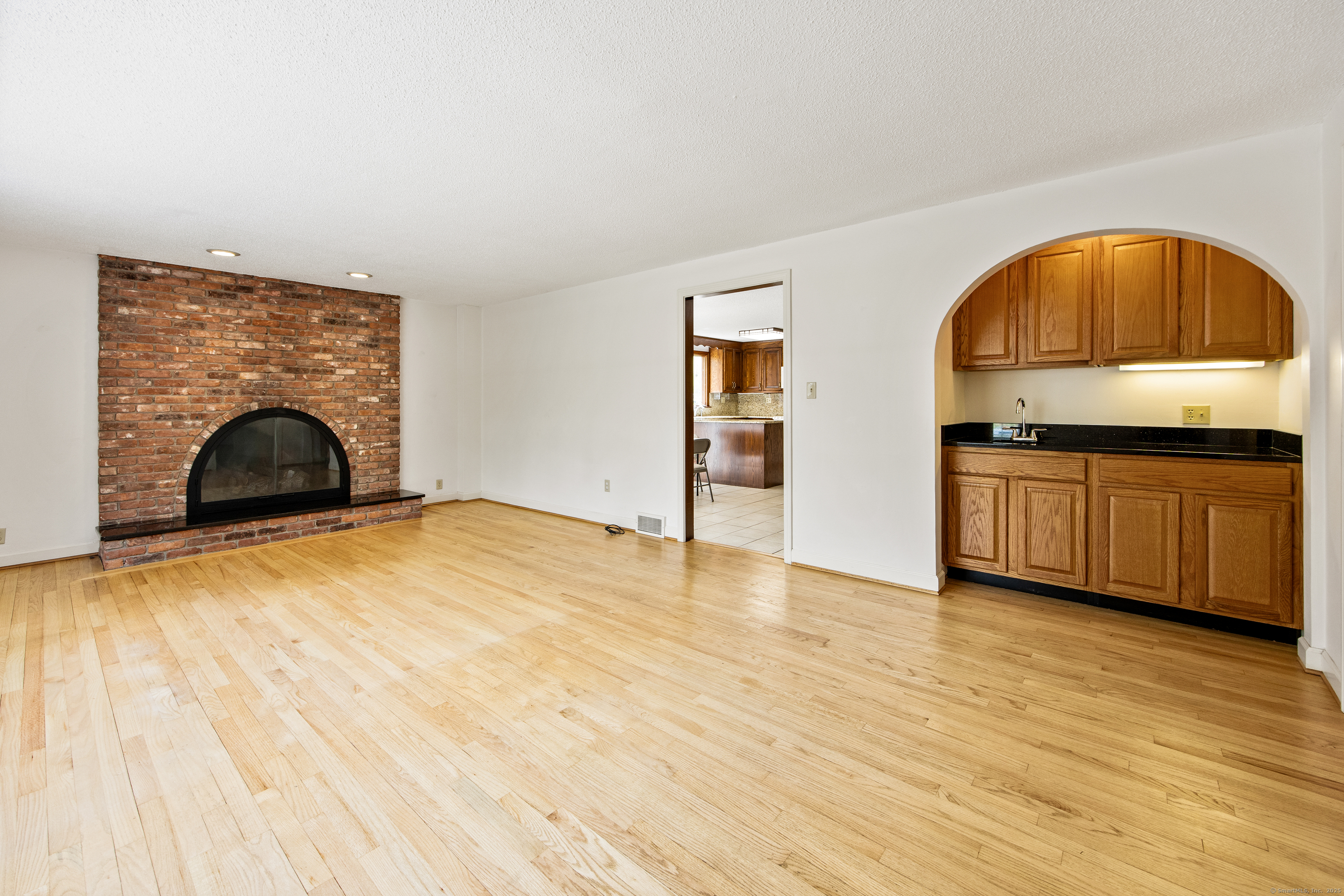 32 Woodmont Road, Avon, Connecticut image 15