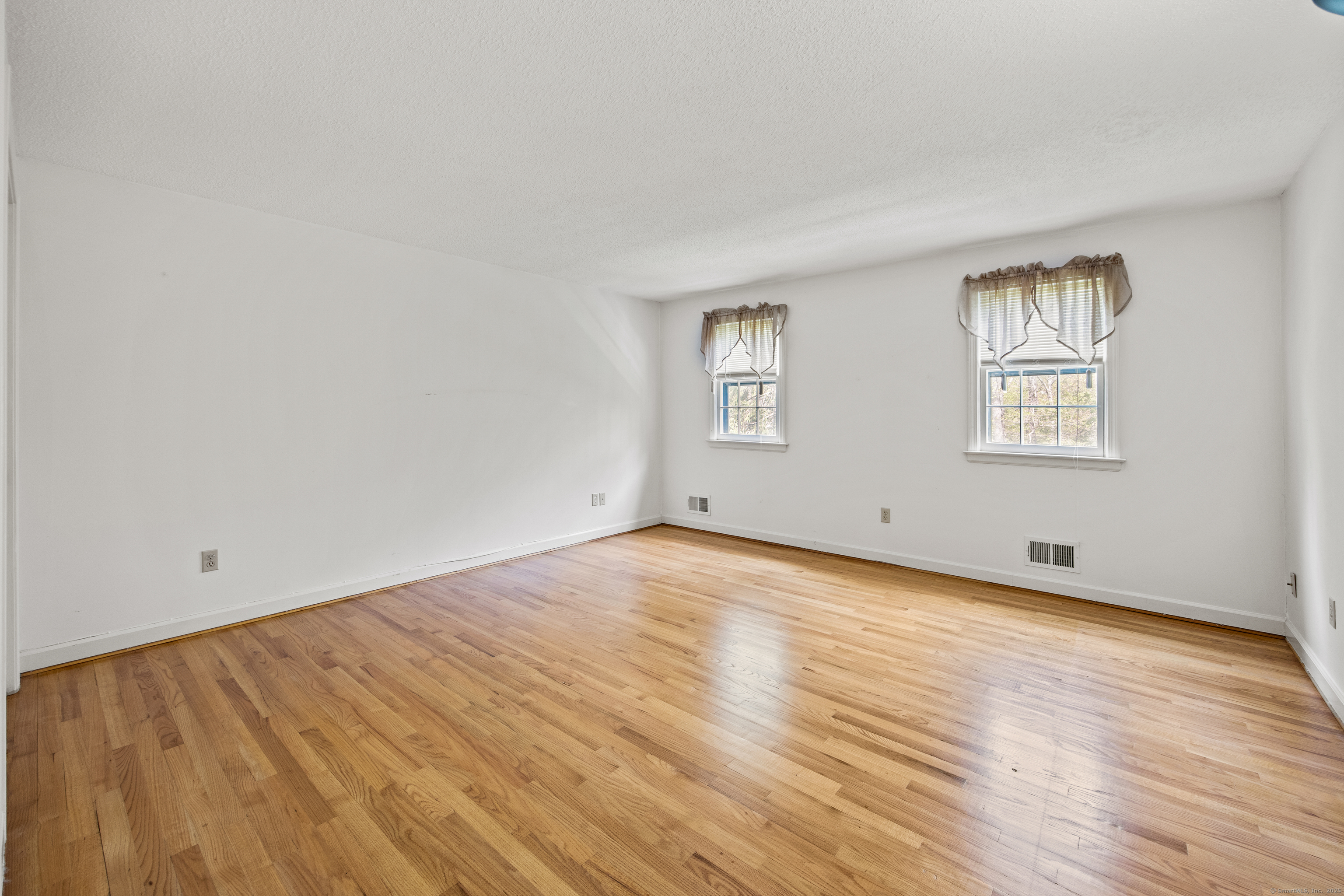 32 Woodmont Road, Avon, Connecticut image 30
