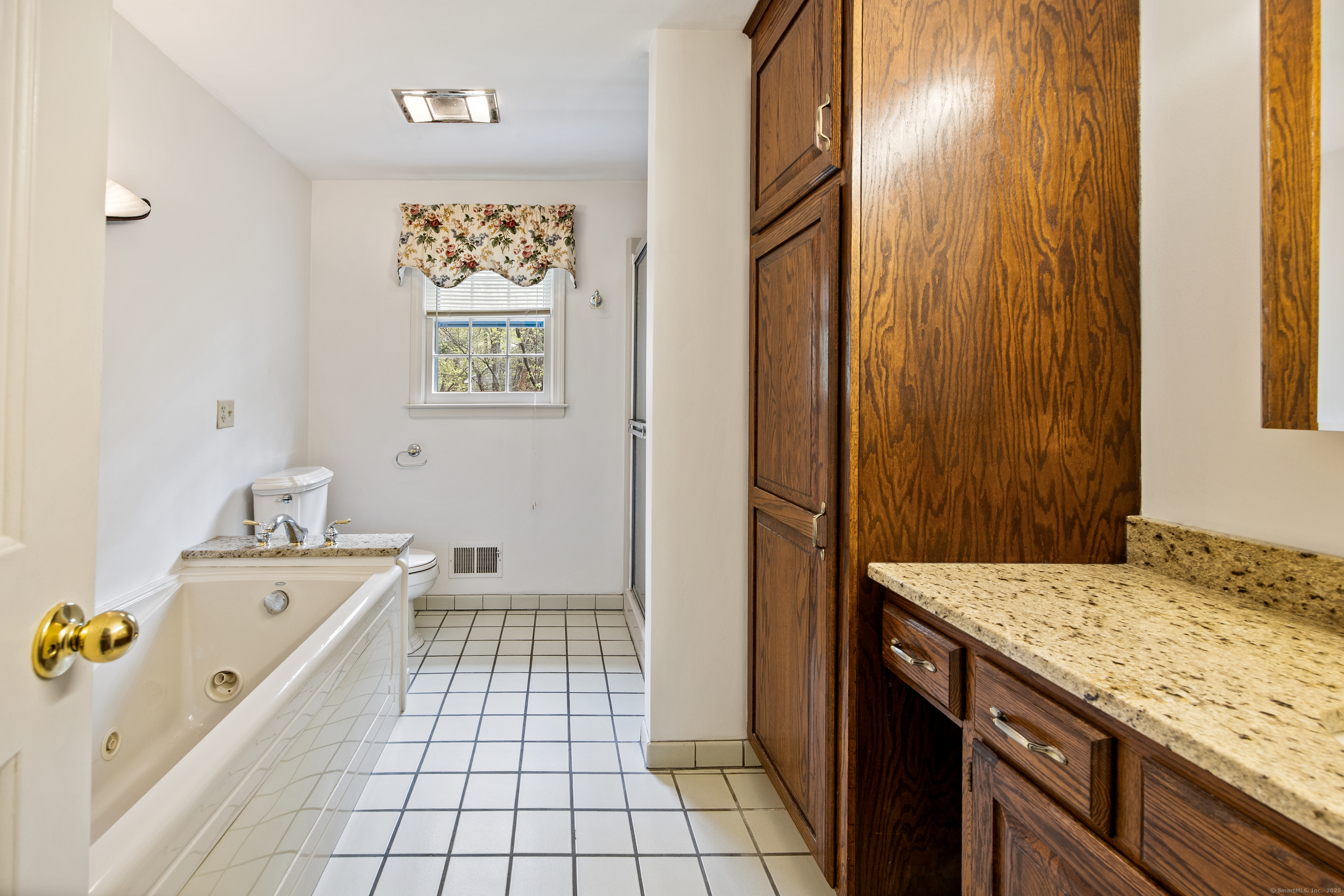 32 Woodmont Road, Avon, Connecticut image 26