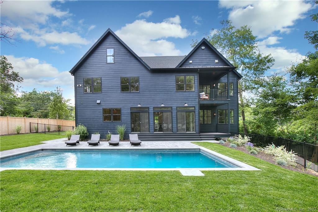 Photo 2 of 40 of 1 Fresenius Road house