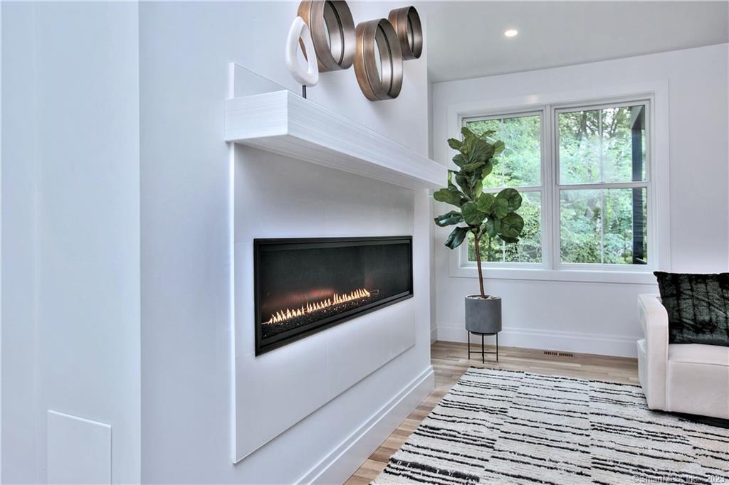 Photo 7 of 40 of 1 Fresenius Road house