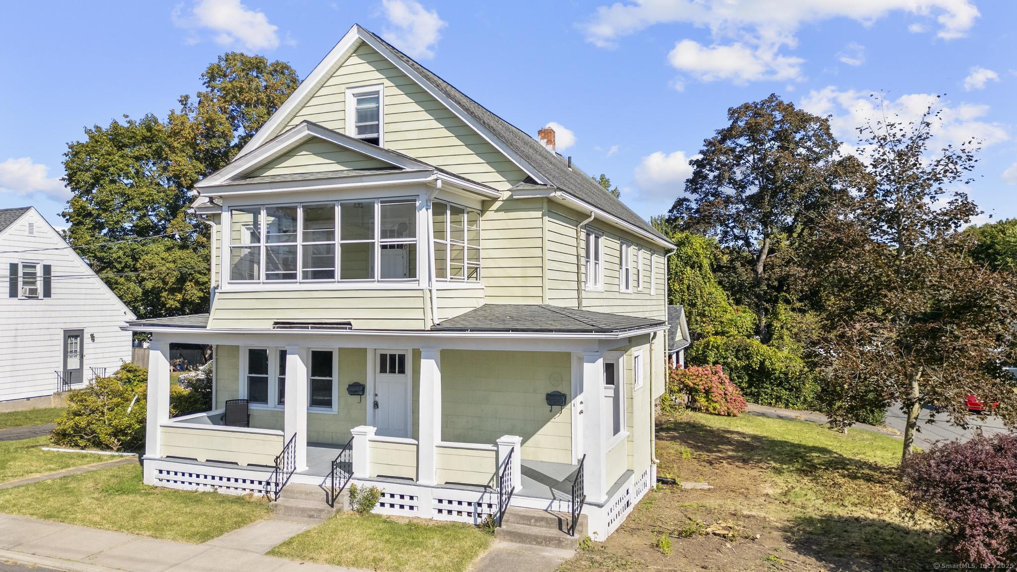 13 Mountain View Avenue