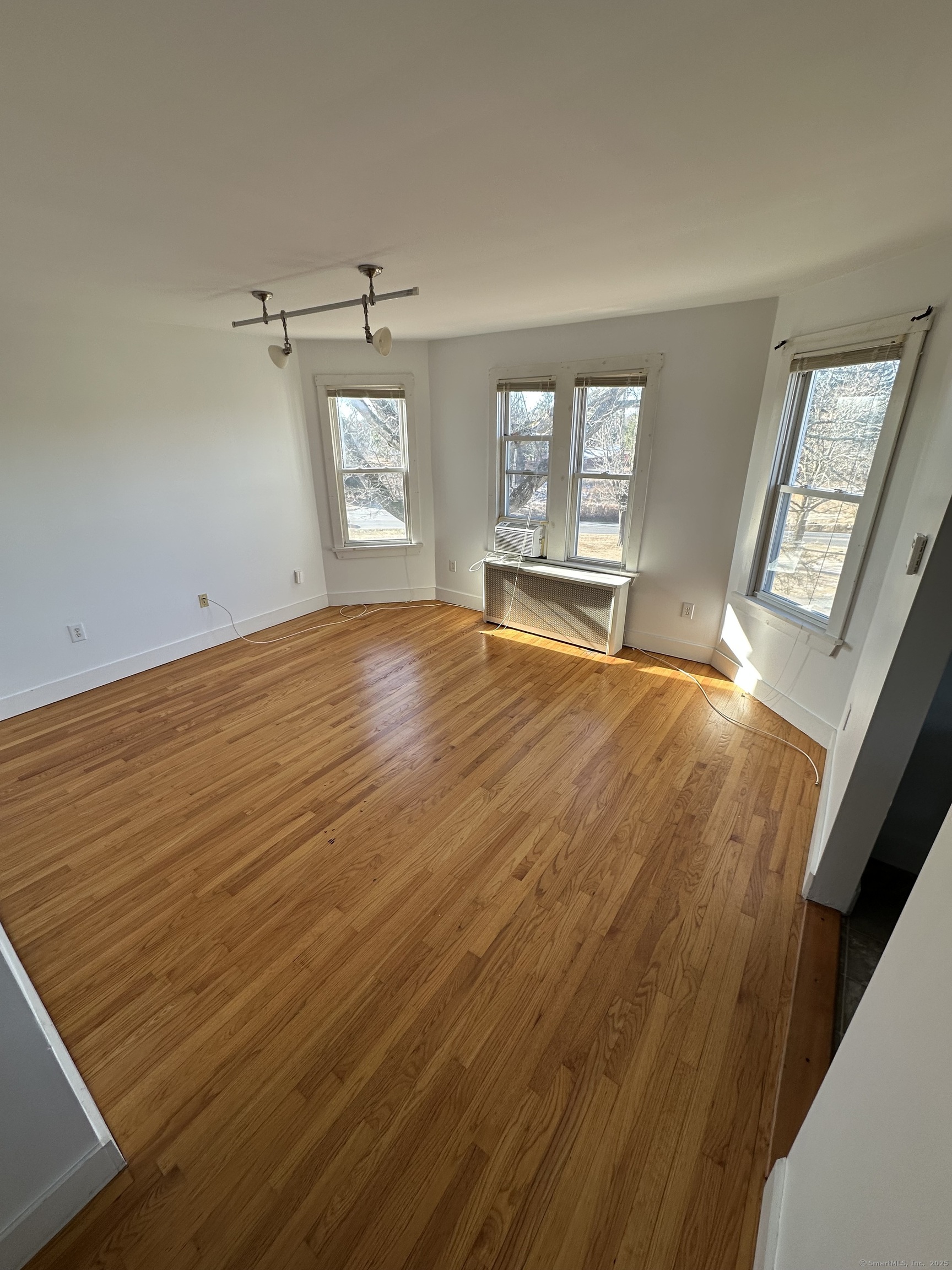 Rental Property at High Rock Road 4, Groton, Connecticut - Bedrooms: 2 
Bathrooms: 1 
Rooms: 5  - $1,750 MO.