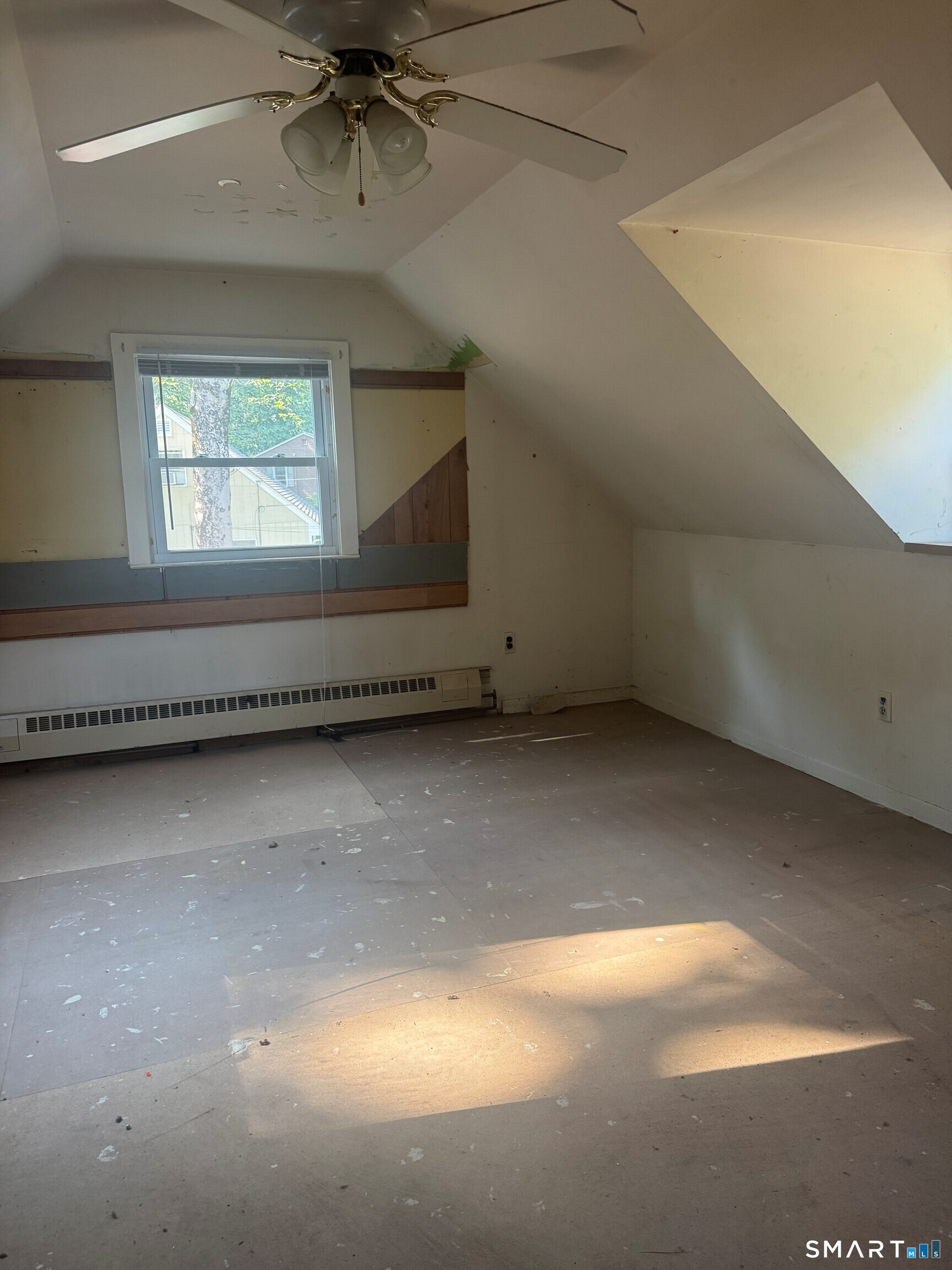 225 Winnepoge Drive