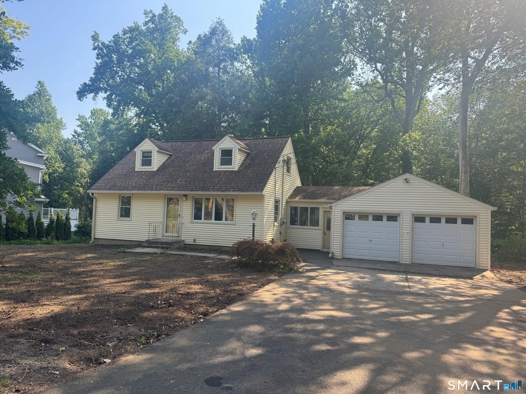 Photo of 225 Winnepoge Drive, Fairfield, CT 06825 (MLS # 24191333)