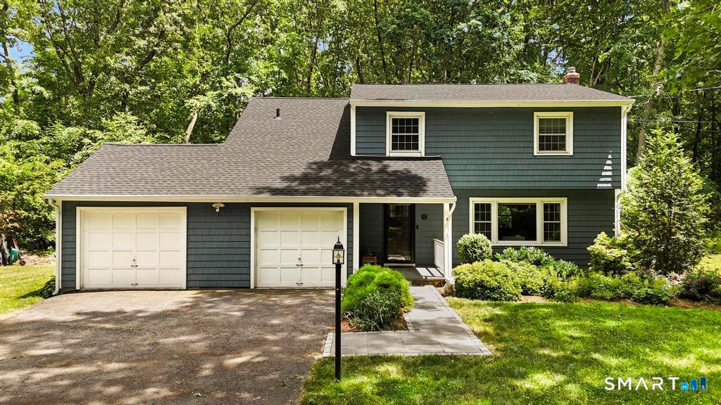 4 Stonehedge Road