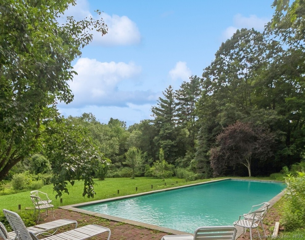 581 Flanders Road