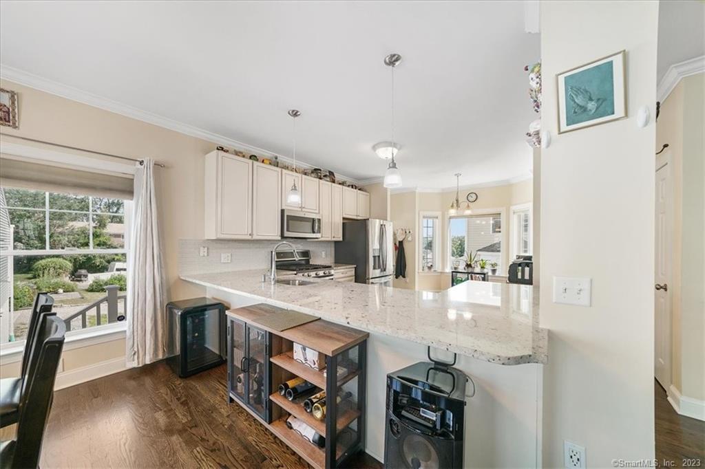 Photo 9 of 40 of 108 Seaside Avenue 5 townhome