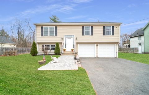 Photo of 84 Hanover Street, Wallingford, CT 06492 (MLS # 24141747)