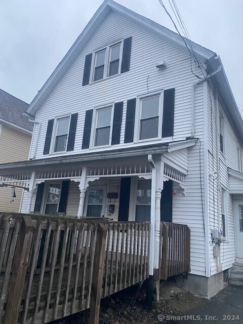 3 Rutland Street, Ansonia, Connecticut - 3 Bedrooms  
1 Bathrooms  
6 Rooms - 