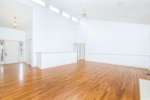 Tiny photo for 16 Thistle Hollow #16, Avon, CT 06001 (MLS # 24141393)