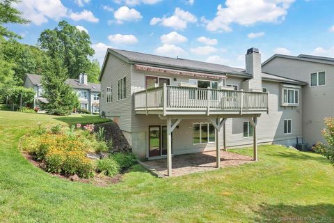 Tiny photo for 16 Thistle Hollow #16, Avon, CT 06001 (MLS # 24141393)