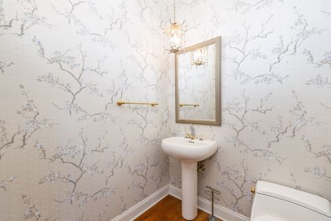 Tiny photo for 16 Thistle Hollow #16, Avon, CT 06001 (MLS # 24141393)